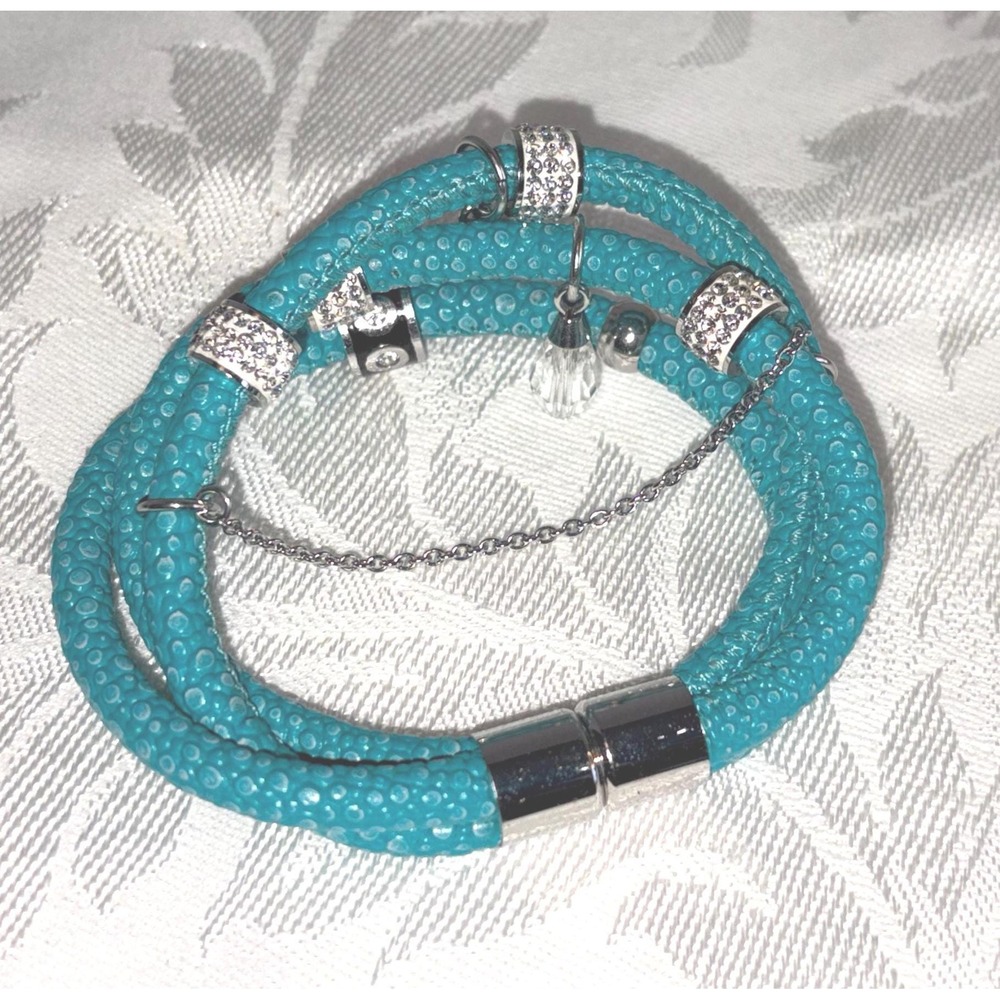 Lot Turquoise/Teal Multi colored Colored Beaded Jewelry Necklaces and Bracelets